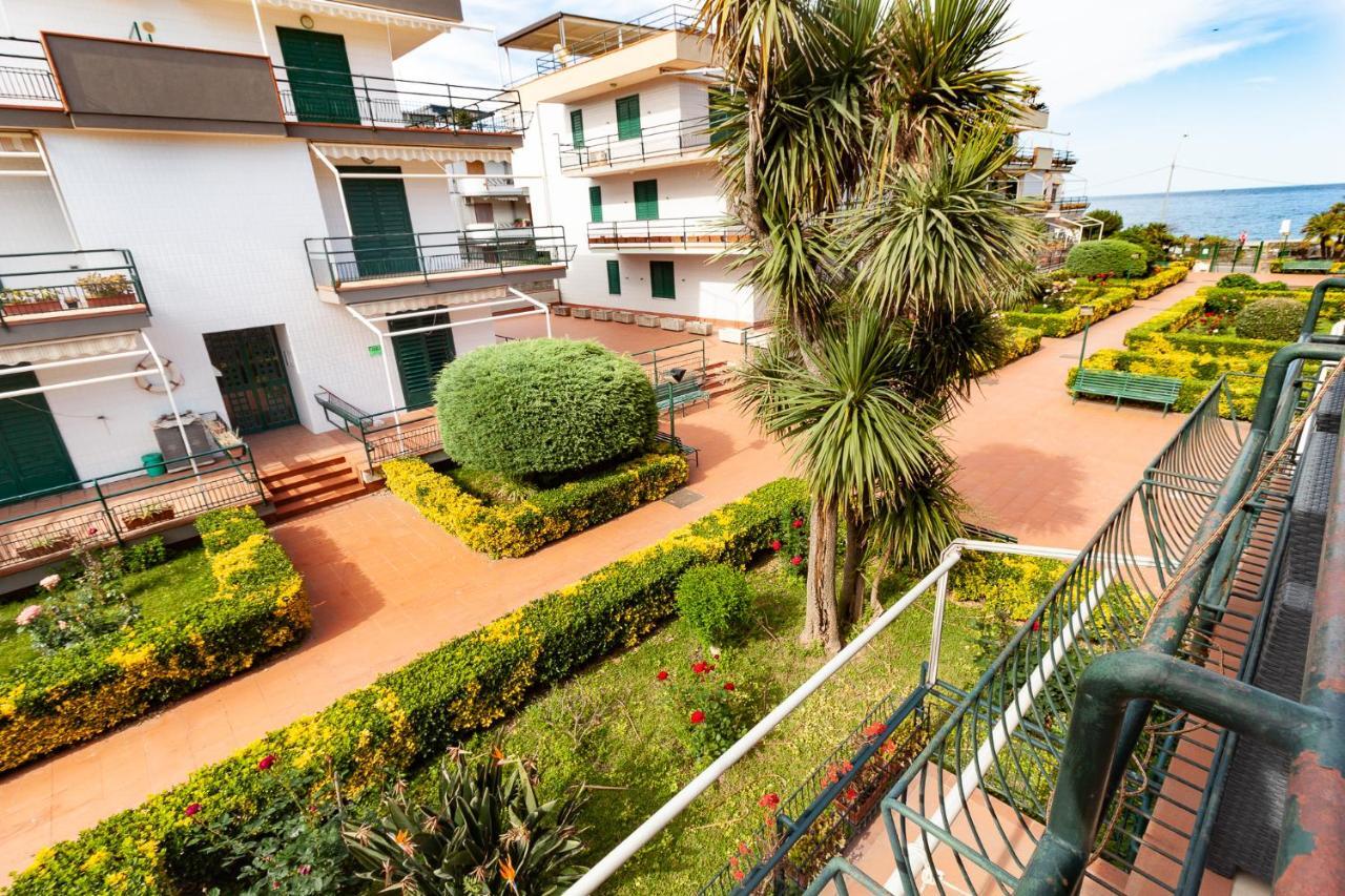 Stella Marina Apartment Mascali Exterior photo